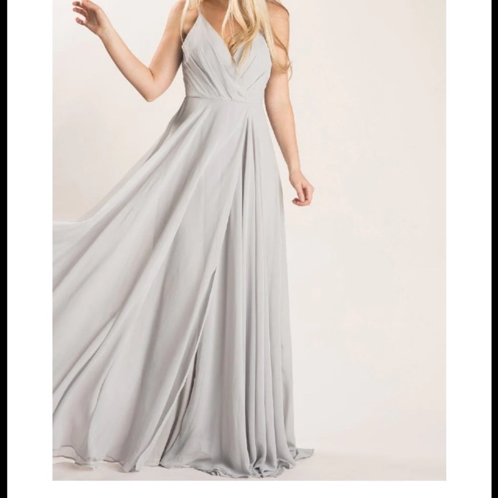 PETITE FLOWY MAXI DRESS